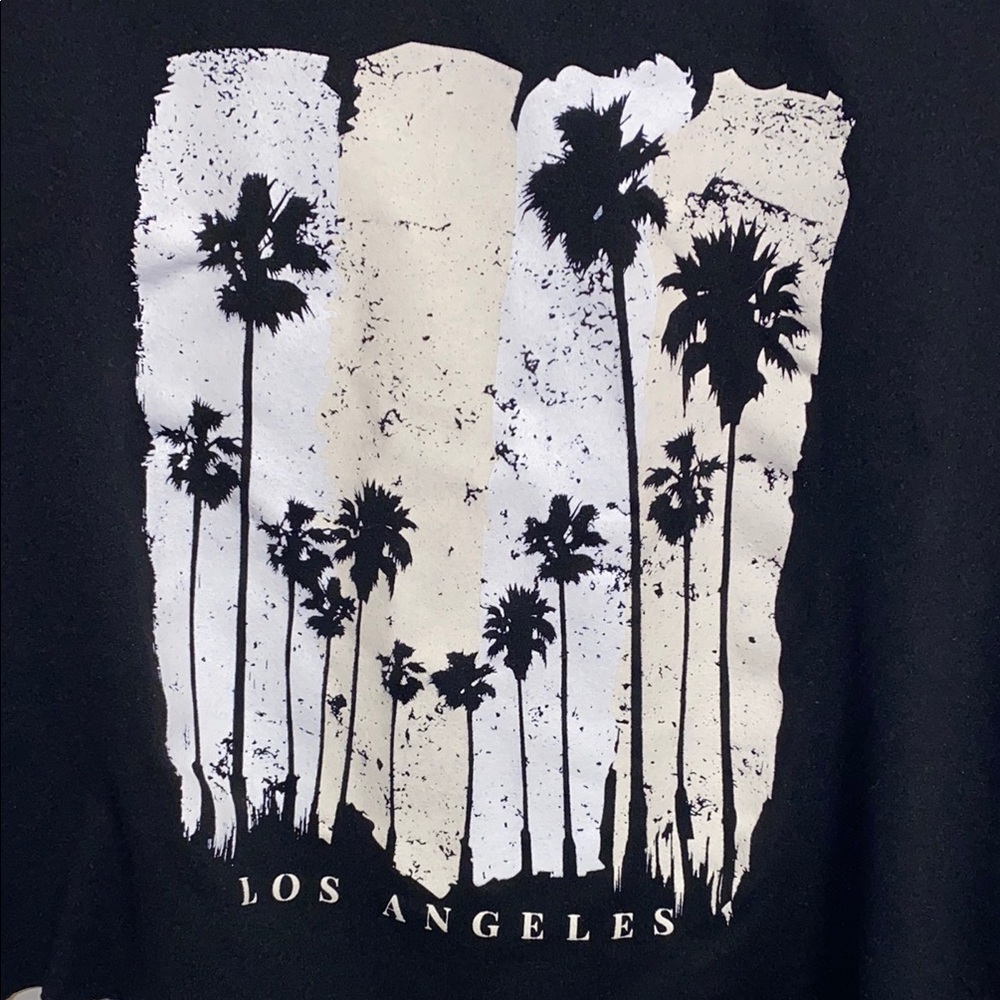 Windsor Medium Black Los Angeles Graphic Tee Crop Top - Picture 4 of 8